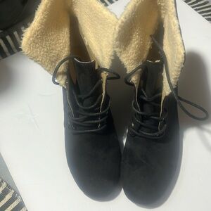 S M. boots size 11 good condition